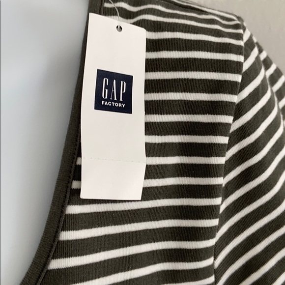 Womens New With Tags Classic Gap Striped Preppy Summer Nautical T-Shirt Size M - Picture 8 of 11